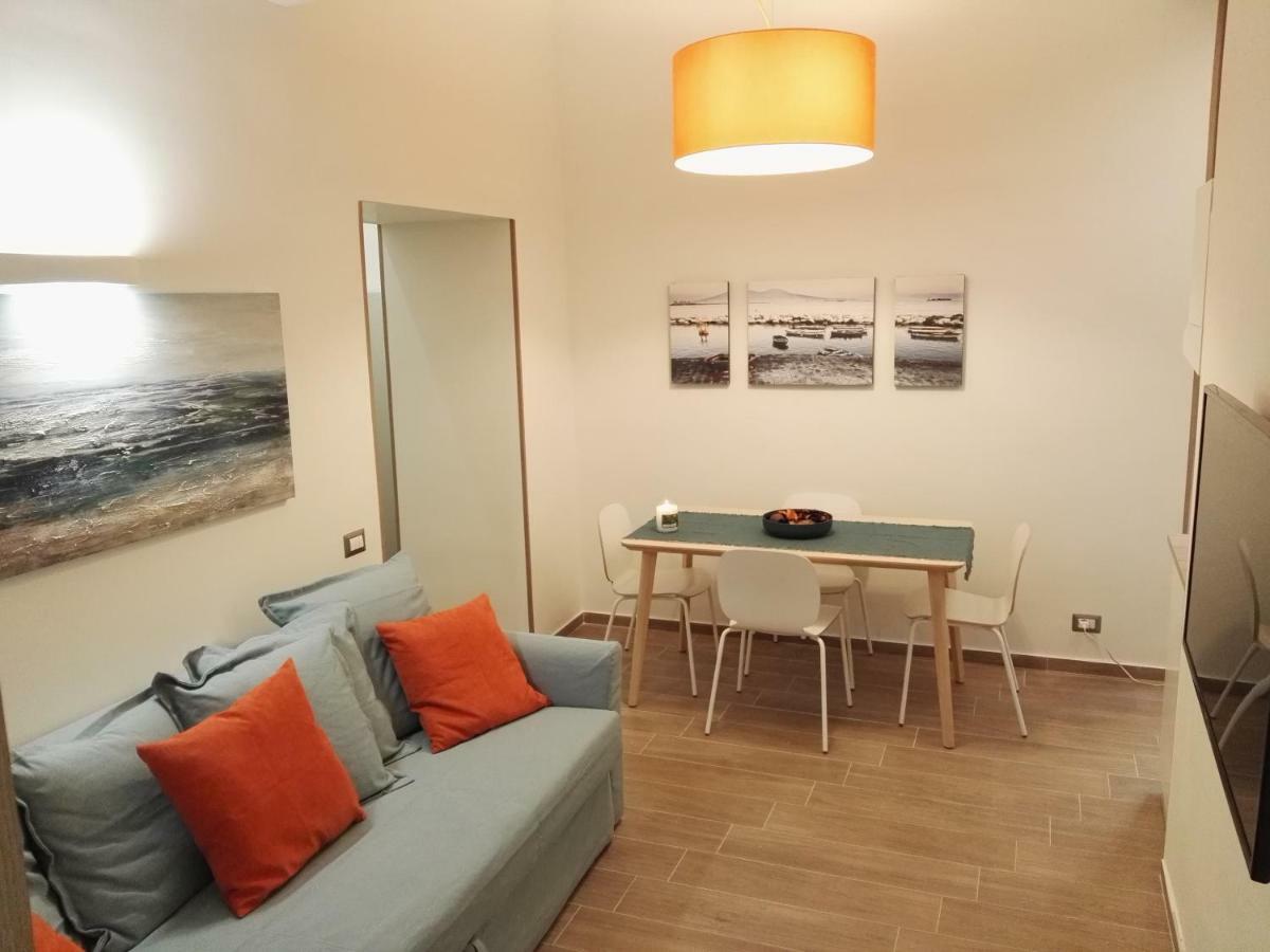 A Casa Di Chiara Appartement Napels Buitenkant foto