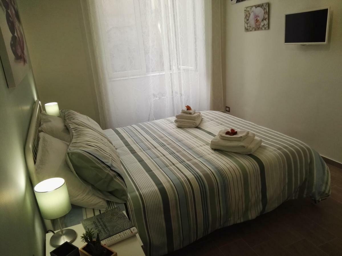 A Casa Di Chiara Appartement Napels Buitenkant foto