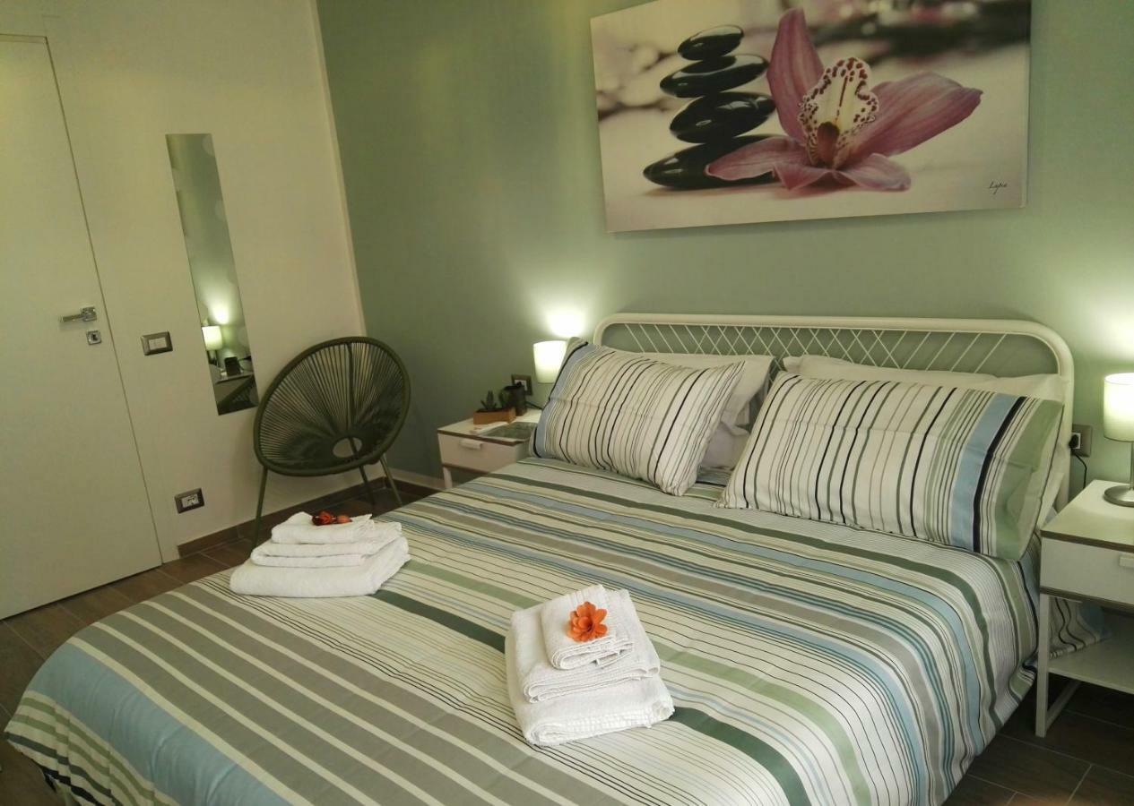 A Casa Di Chiara Appartement Napels Buitenkant foto